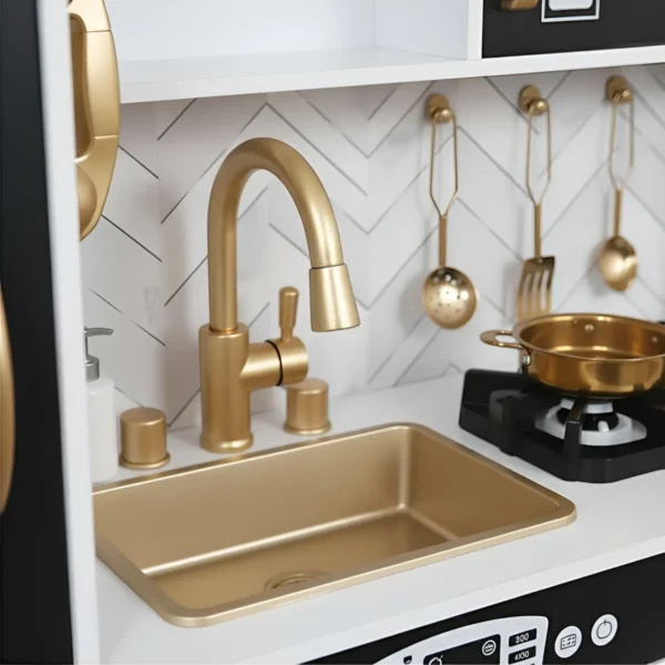 Cocina De Madera Con Heladera Y Microondas Rosa Y Blanco