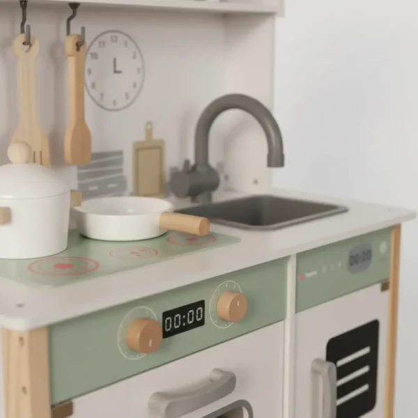 Cocinita De Madera Con Horno Microondas Y Plancha